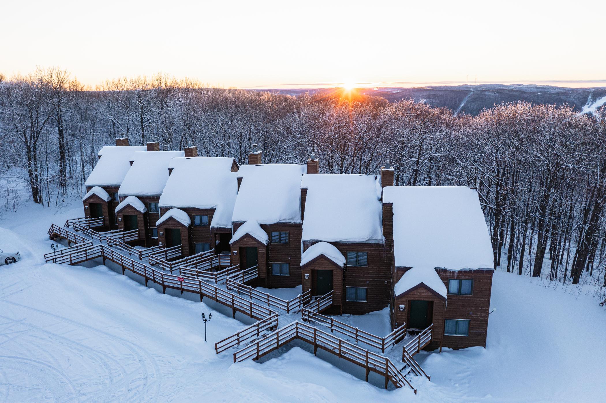 Bear Creek Condos Snow River Mountain Resort   Drone Bearcreek Condos 2100x1399 Ad6b920b Ab67 443f 99fd 4281e9e78199 