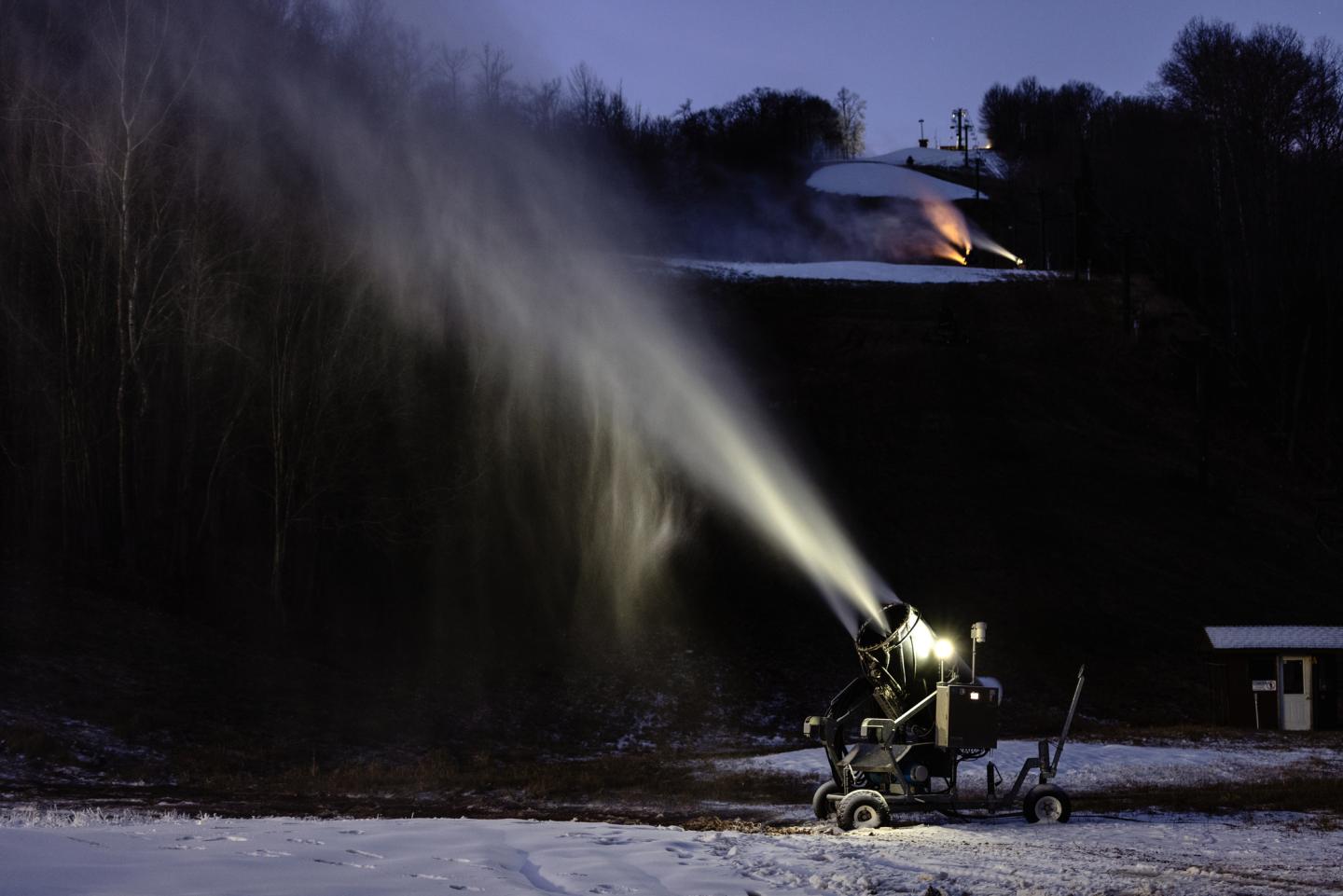 Snowguns running on Sailor's Delight at Black River Basin.